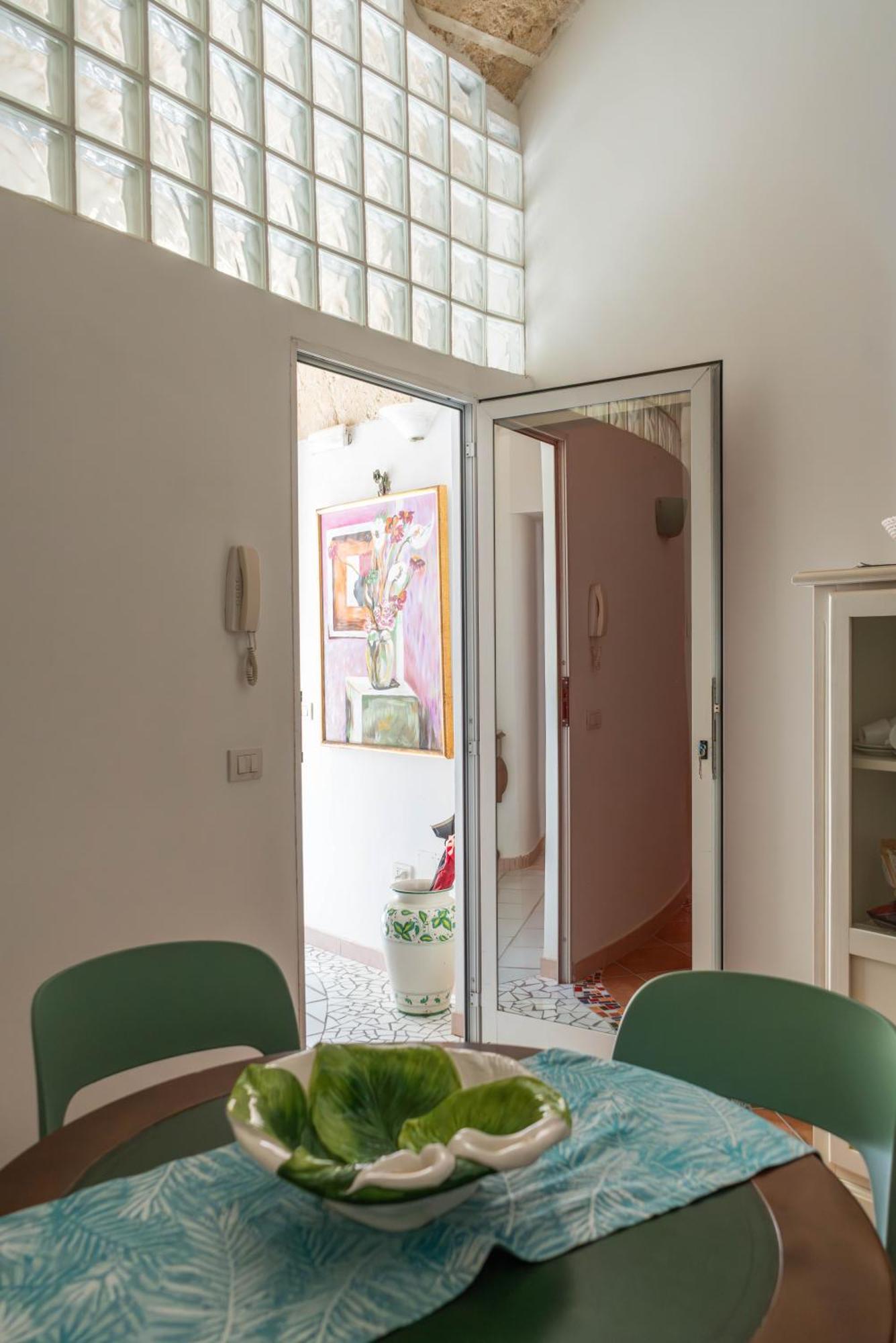 Corte Dei Memoli Di Margiotta Giuseppina Frühstückspension 3*
