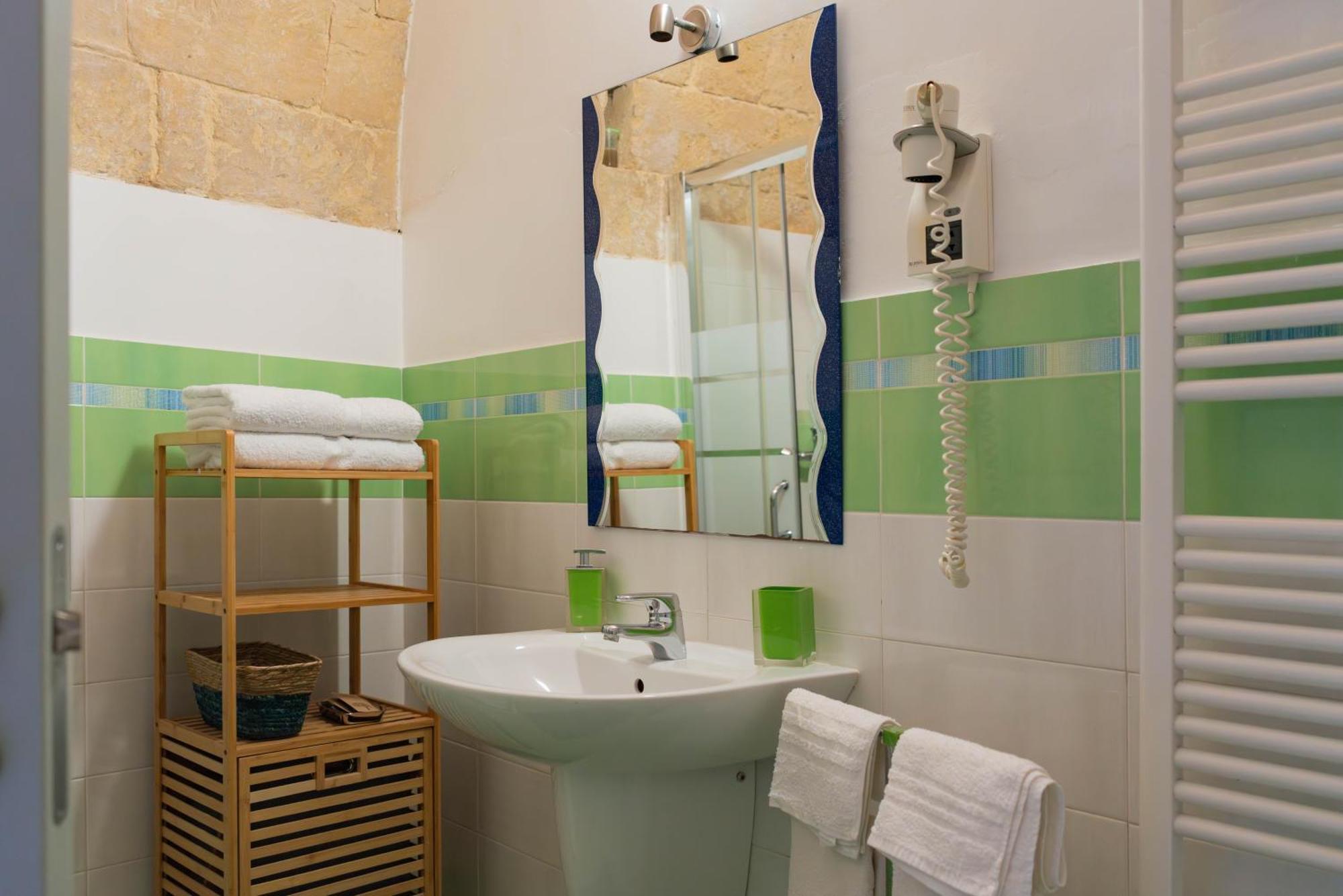 Corte Dei Memoli Di Margiotta Giuseppina Frühstückspension 3*