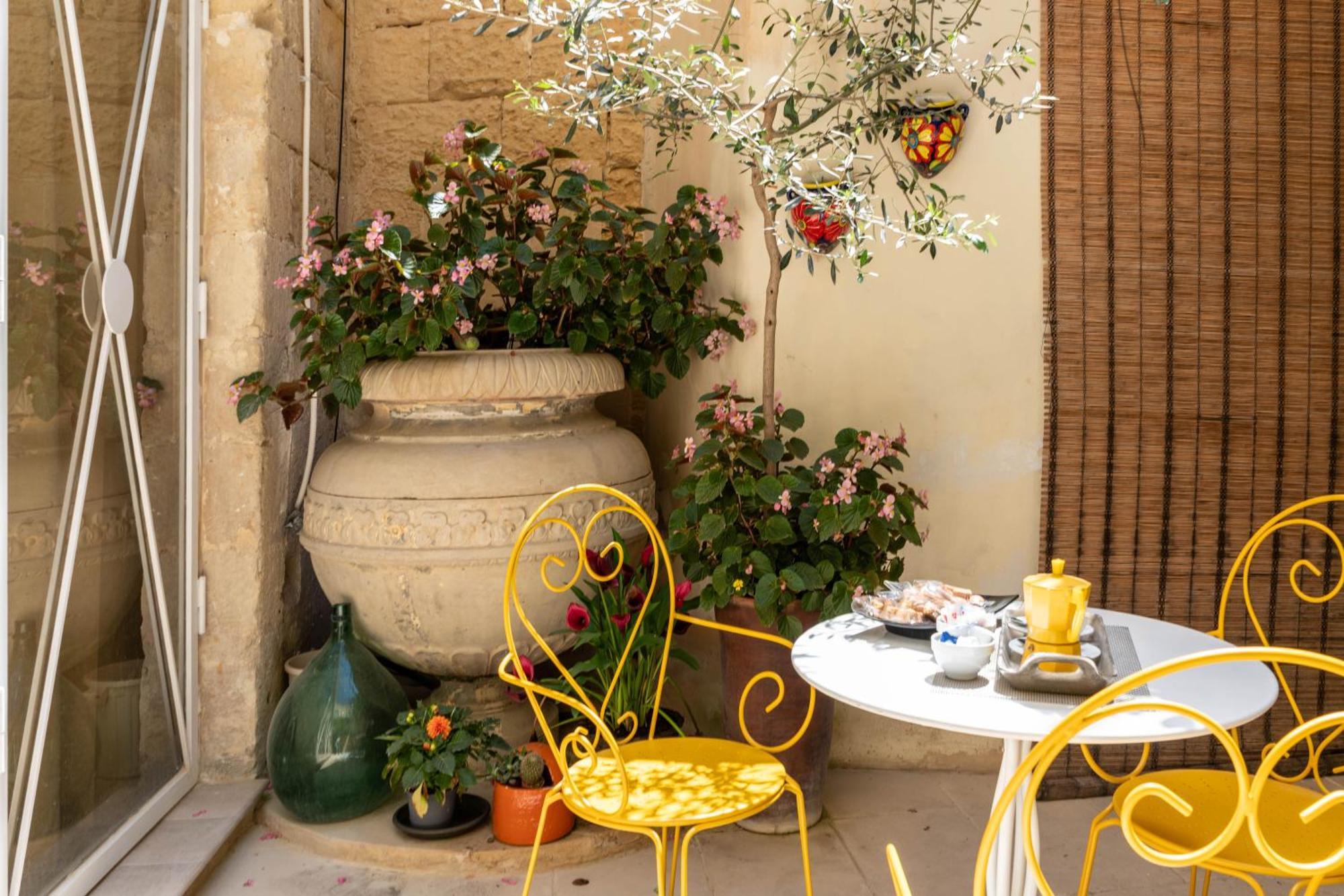 Bed & Breakfast Corte Dei Memoli Di Margiotta Giuseppina